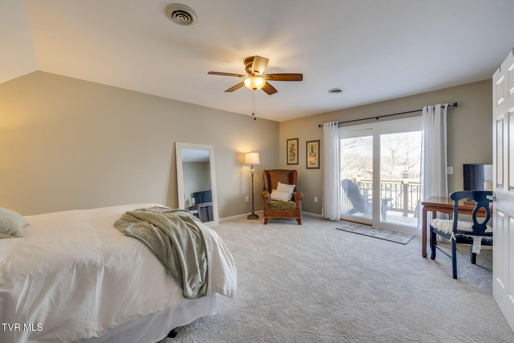 512 Hideaway Farm Road Piney Flats, TN 37686 - Photo 30 of 58 031