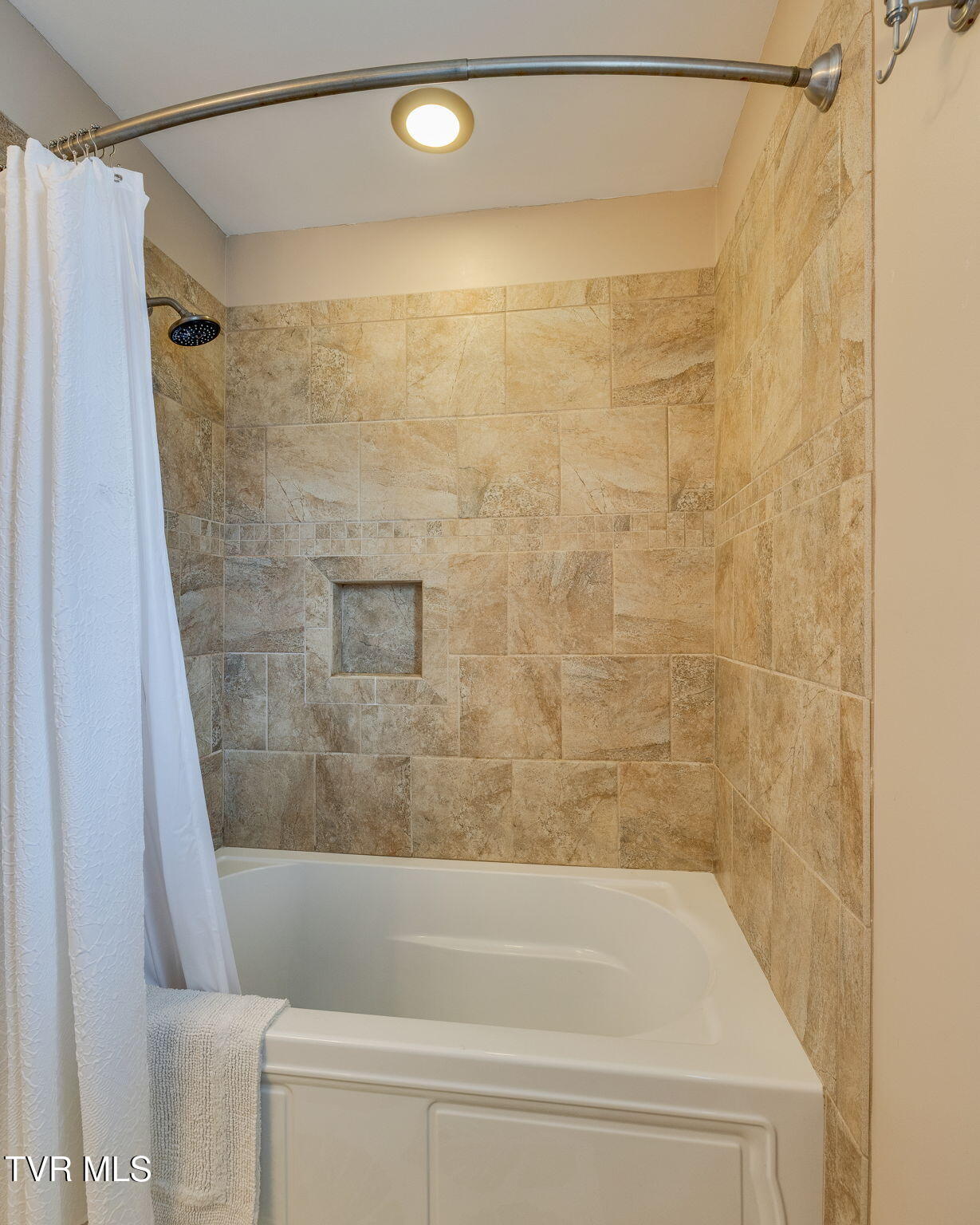 512 Hideaway Farm Road Piney Flats, TN 37686 - Photo 33 of 58 034