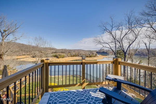 $910,000 | 512 Hideaway Farm Road, Piney Flats, TN 37686