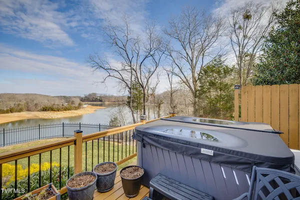 $910,000 | 512 Hideaway Farm Road, Piney Flats, TN 37686