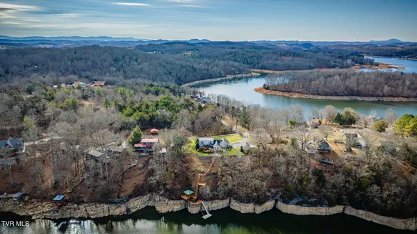 $910,000 | 512 Hideaway Farm Road, Piney Flats, TN 37686