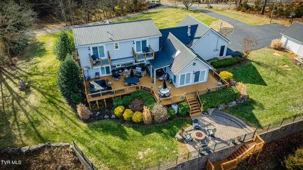 $910,000 | 512 Hideaway Farm Road, Piney Flats, TN 37686