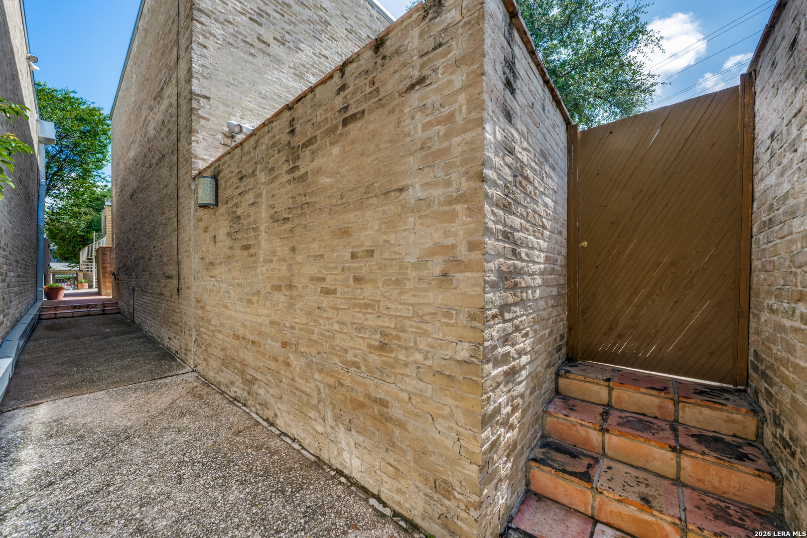 185 Terrell Road, Unit 201 San Antonio, TX 78209 - Photo 2 of 24