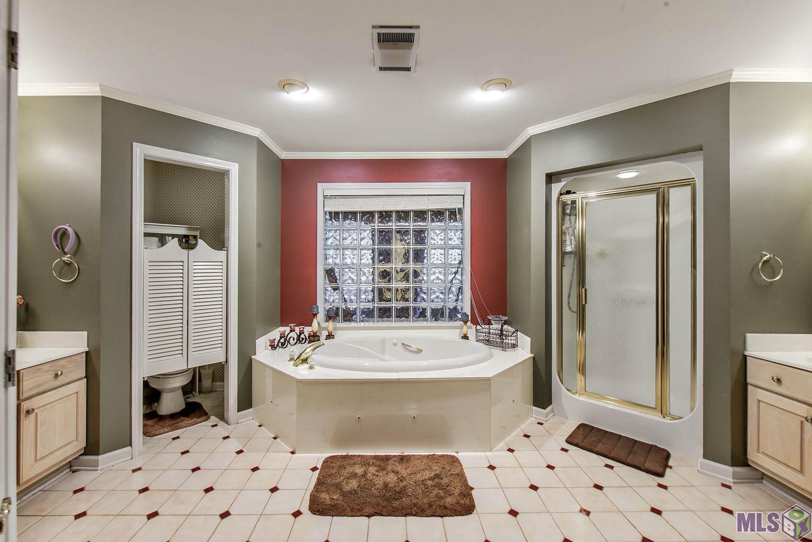 122 East 49th Street Cut Off, LA 70345 - Photo 13 of 24 MASTER BATHROOM