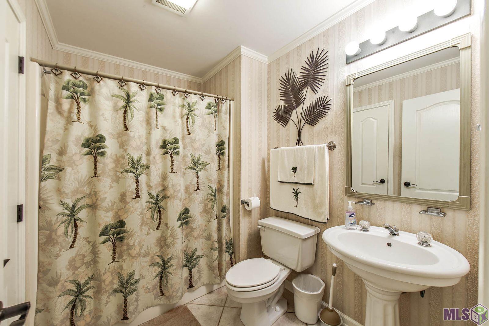 122 East 49th Street Cut Off, LA 70345 - Photo 19 of 24 BATHROOM 2