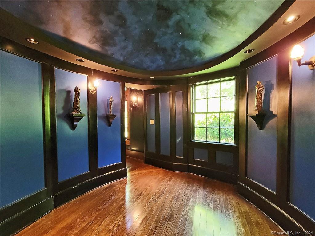 22 Ketcham Road Ridgefield, CT 06877 - Photo 19 of 40 a view of an entryway