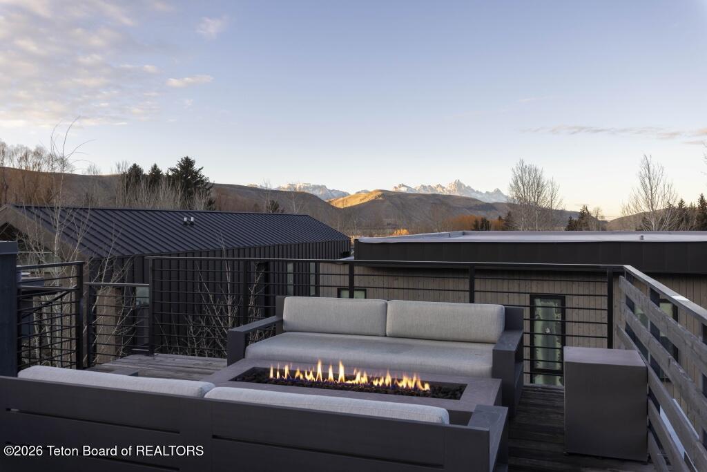 855 Wheatleigh Way Jackson, WY 83001 - Photo 2 of 32 Rooftop