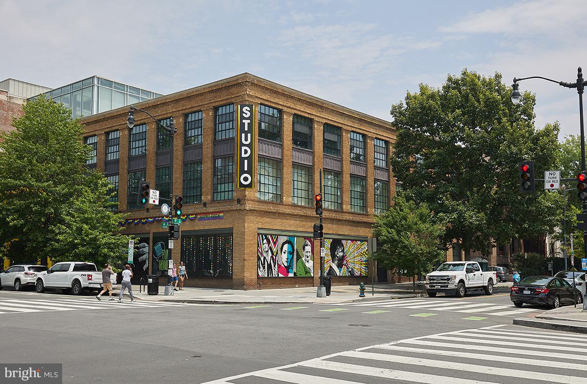 1325 R Street Northwest, Unit B Washington, DC 20009 - Photo 44 of 51