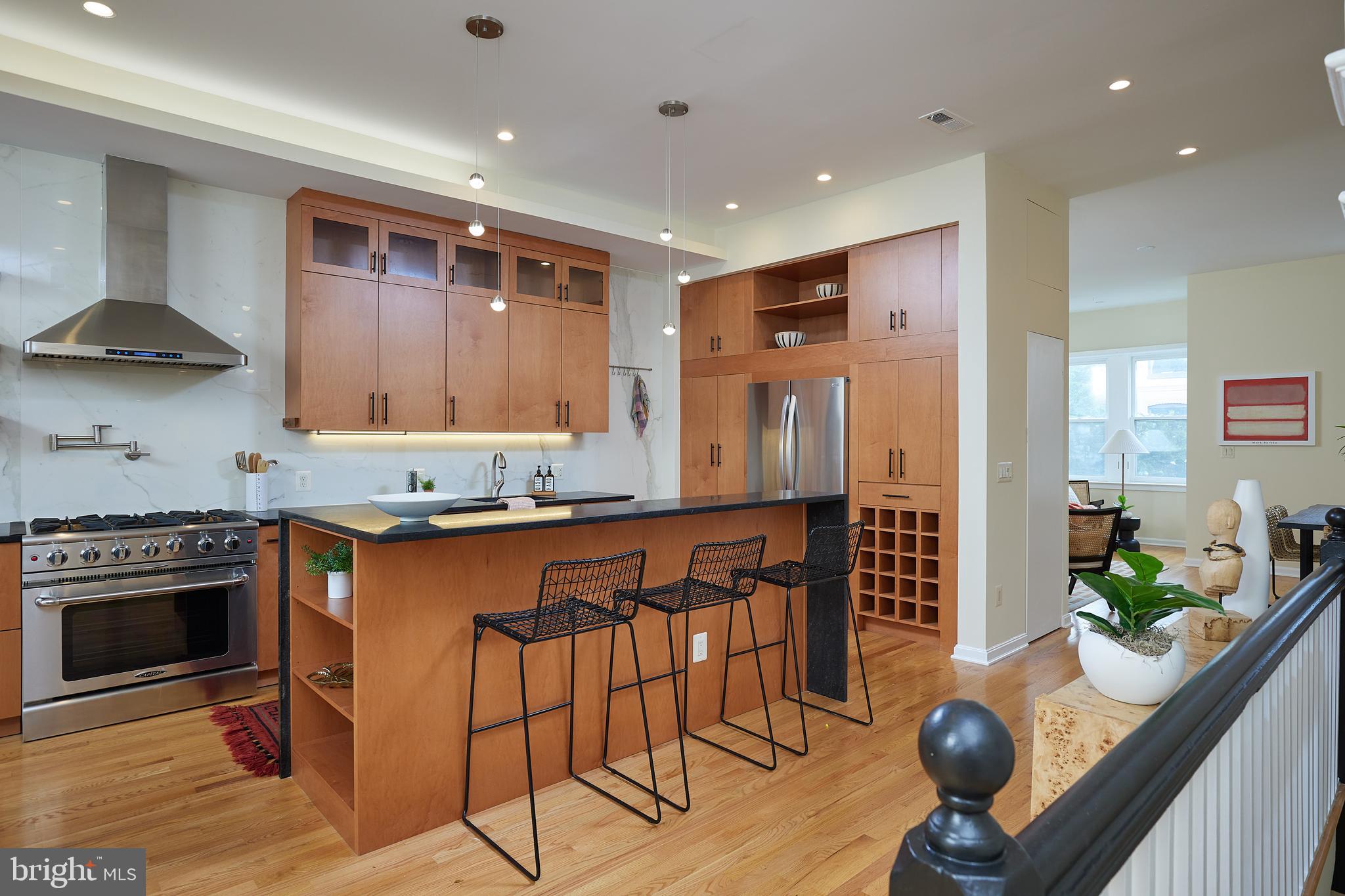 1325 R Street Northwest, Unit B Washington, DC 20009 - Photo 5 of 51