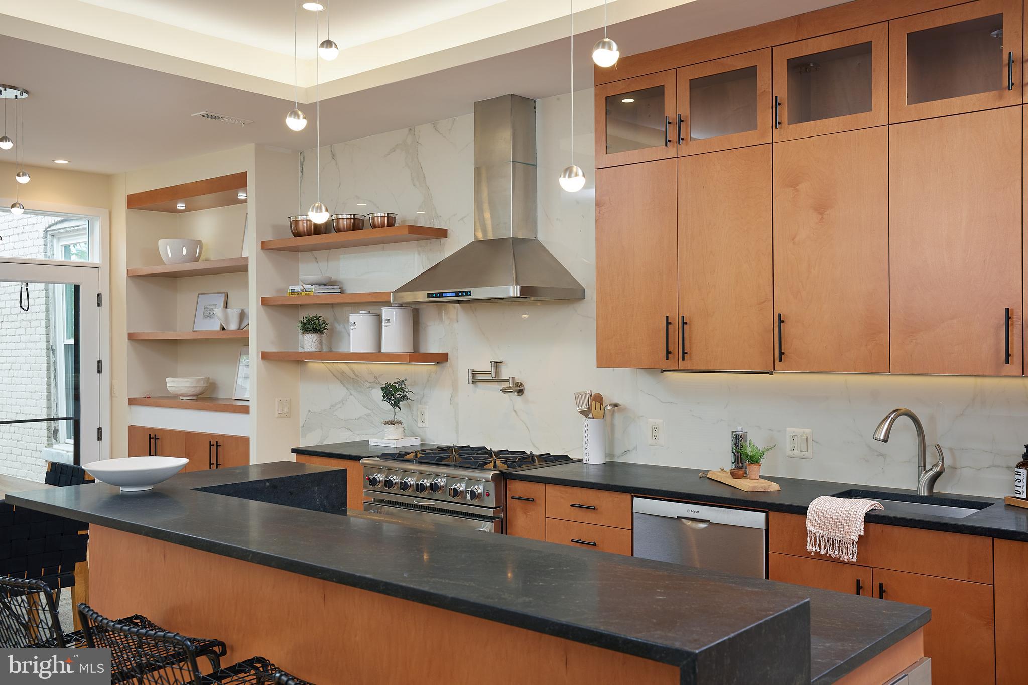 1325 R Street Northwest, Unit B Washington, DC 20009 - Photo 7 of 51