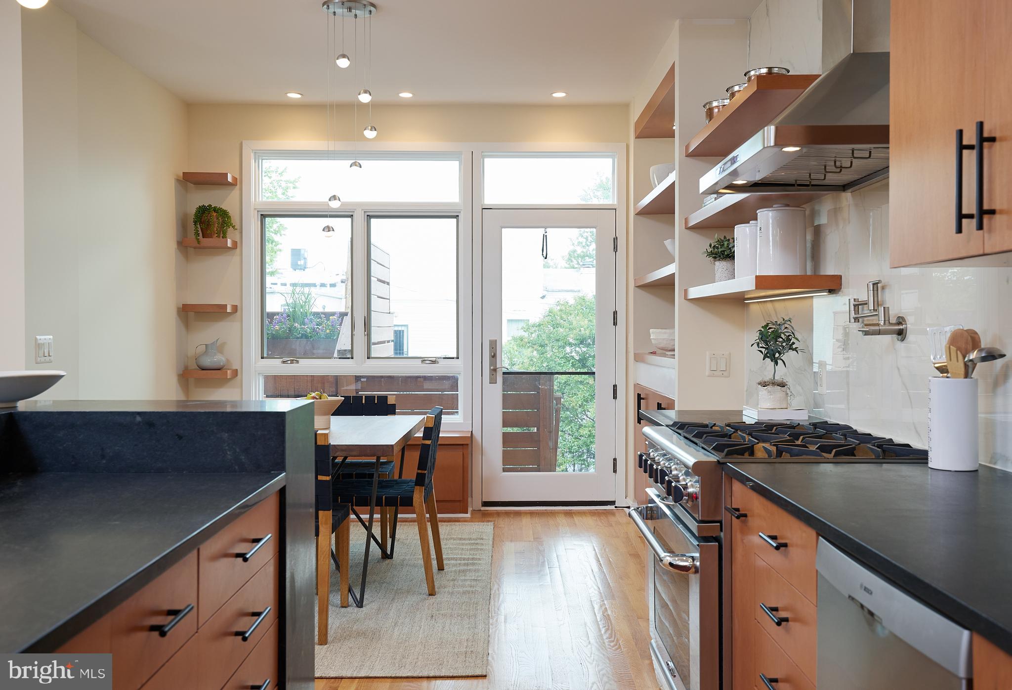 1325 R Street Northwest, Unit B Washington, DC 20009 - Photo 8 of 51