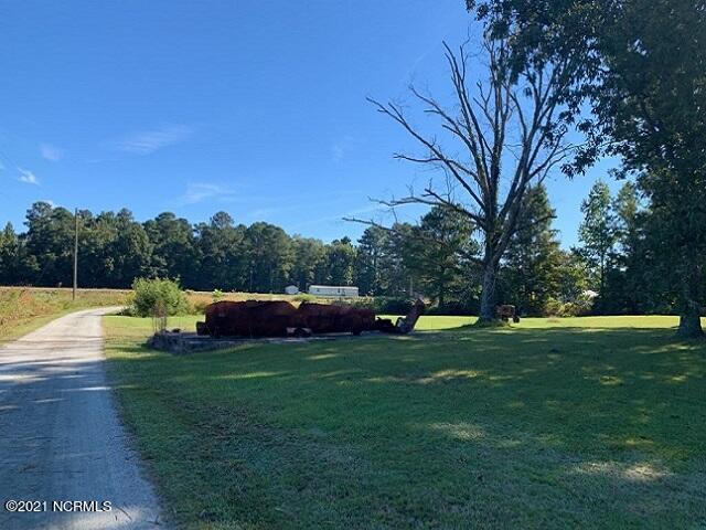 6326 River Road Vanceboro, NC 28586 - Photo 7 of 8 Road