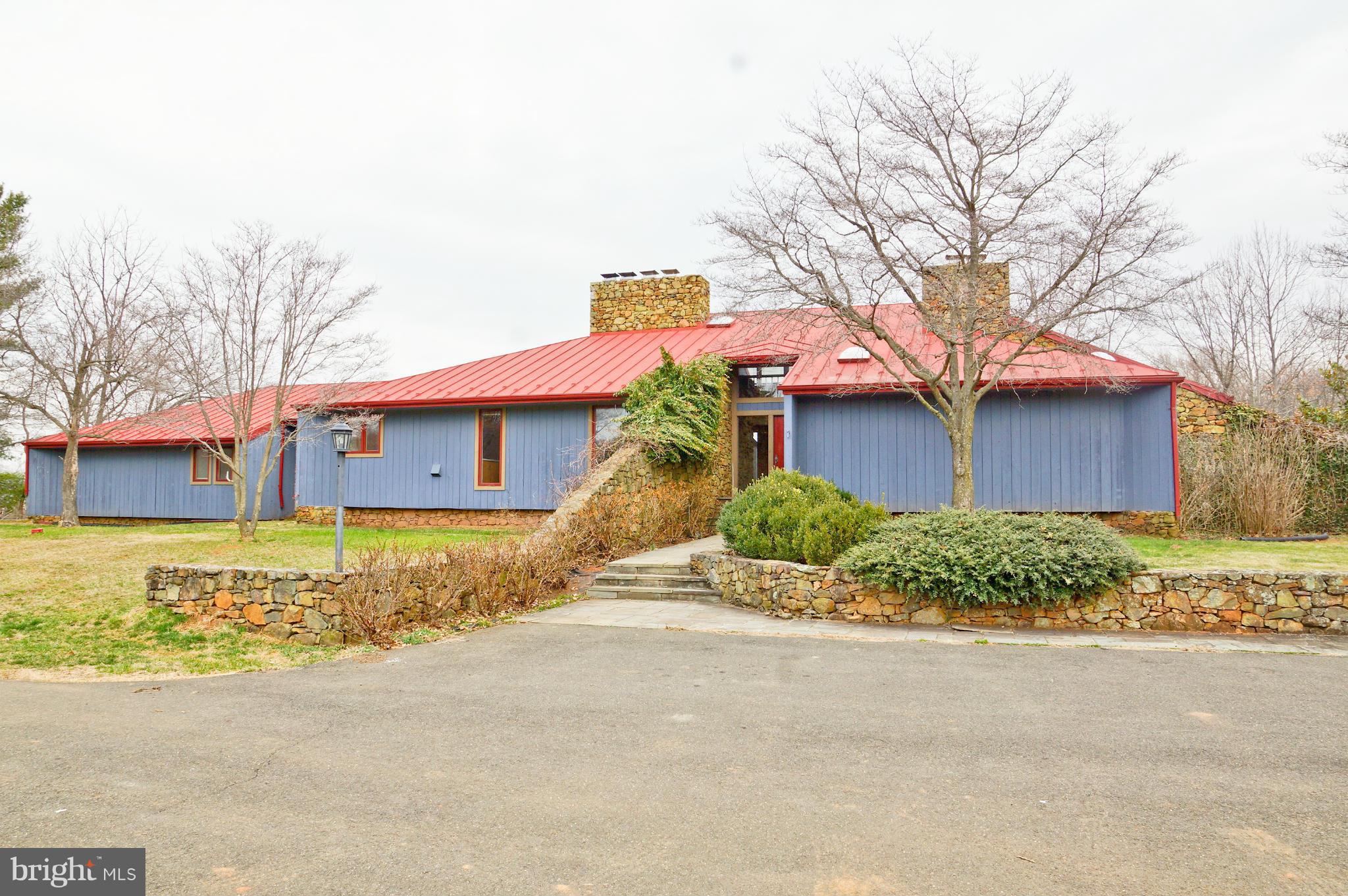 7133 Leeton Ridge Road Warrenton, VA 20186 - Photo 1 of 29 Exterior (Front)