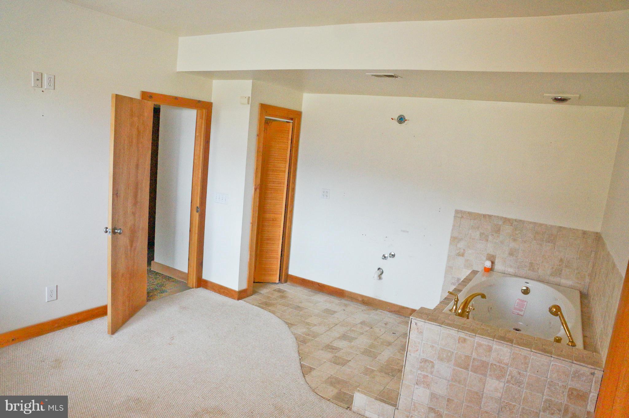 7133 Leeton Ridge Road Warrenton, VA 20186 - Photo 20 of 29 Exercise/Bath room in basement