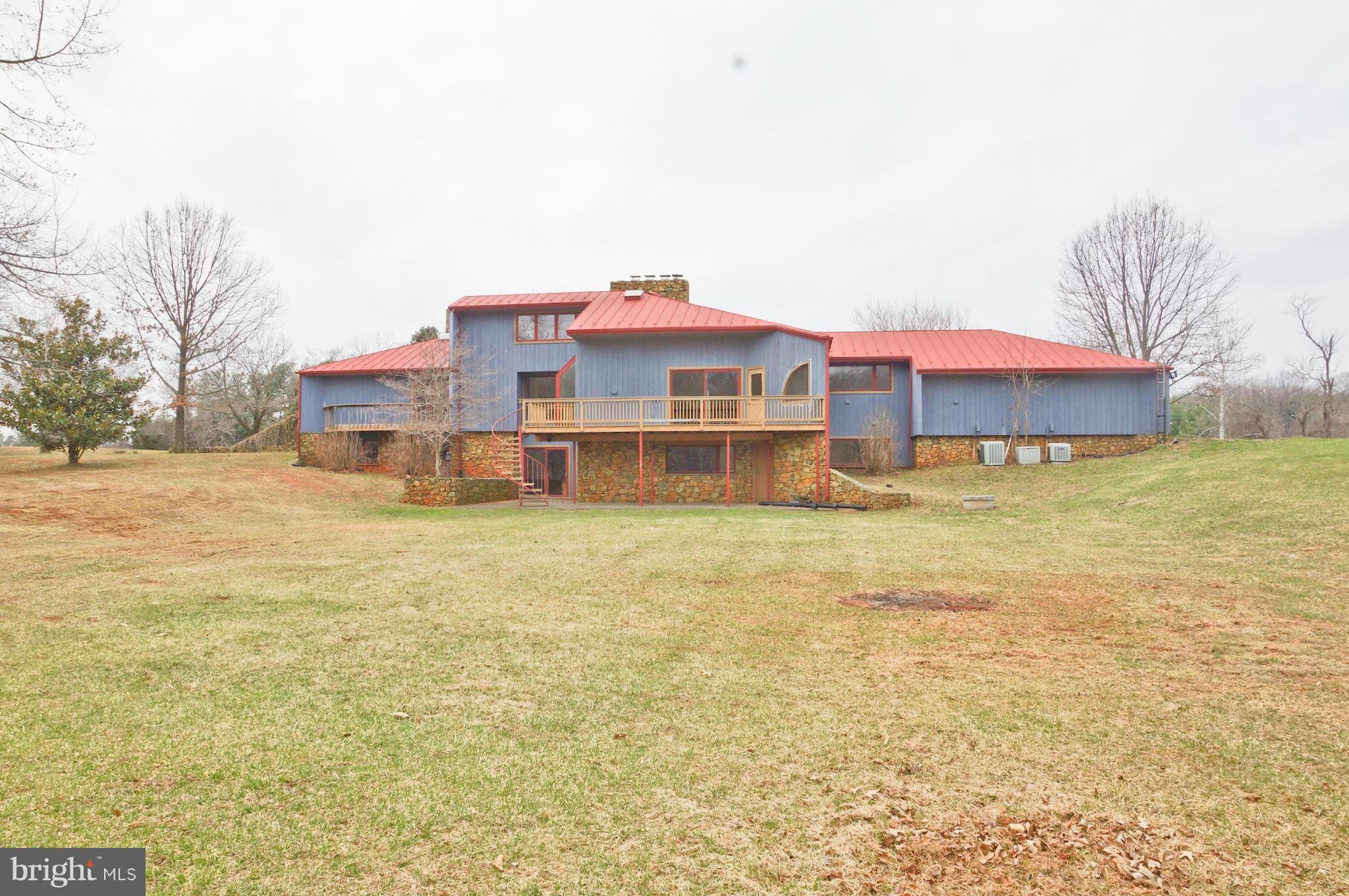 7133 Leeton Ridge Road Warrenton, VA 20186 - Photo 28 of 29 Rear View