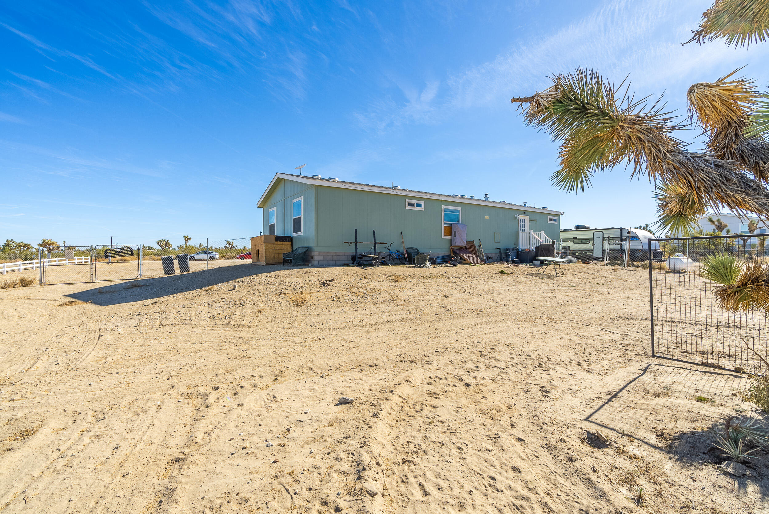 12370 Arena Road Pinon Hills, CA 92372 - Photo 27 of 32 Arena-27
