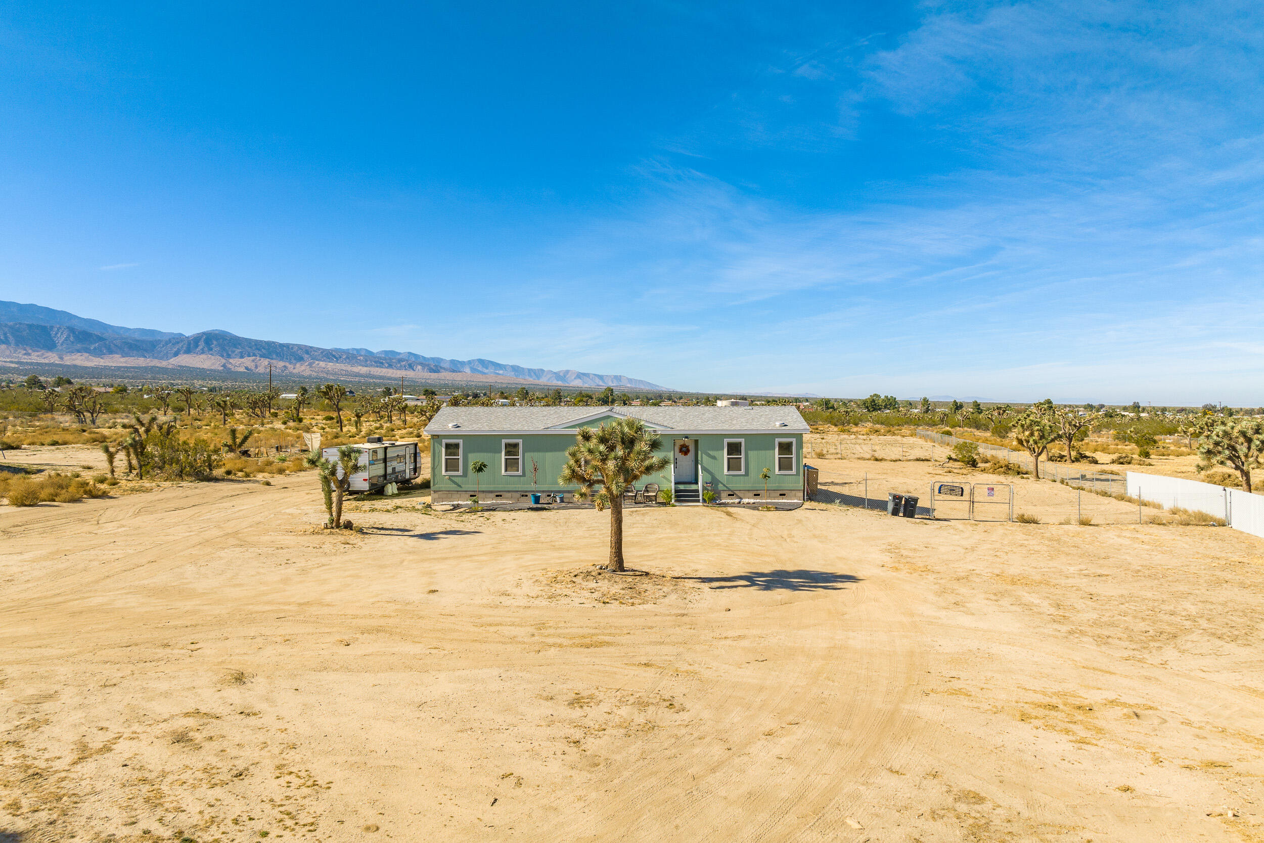 12370 Arena Road Pinon Hills, CA 92372 - Photo 29 of 32 Arena-29