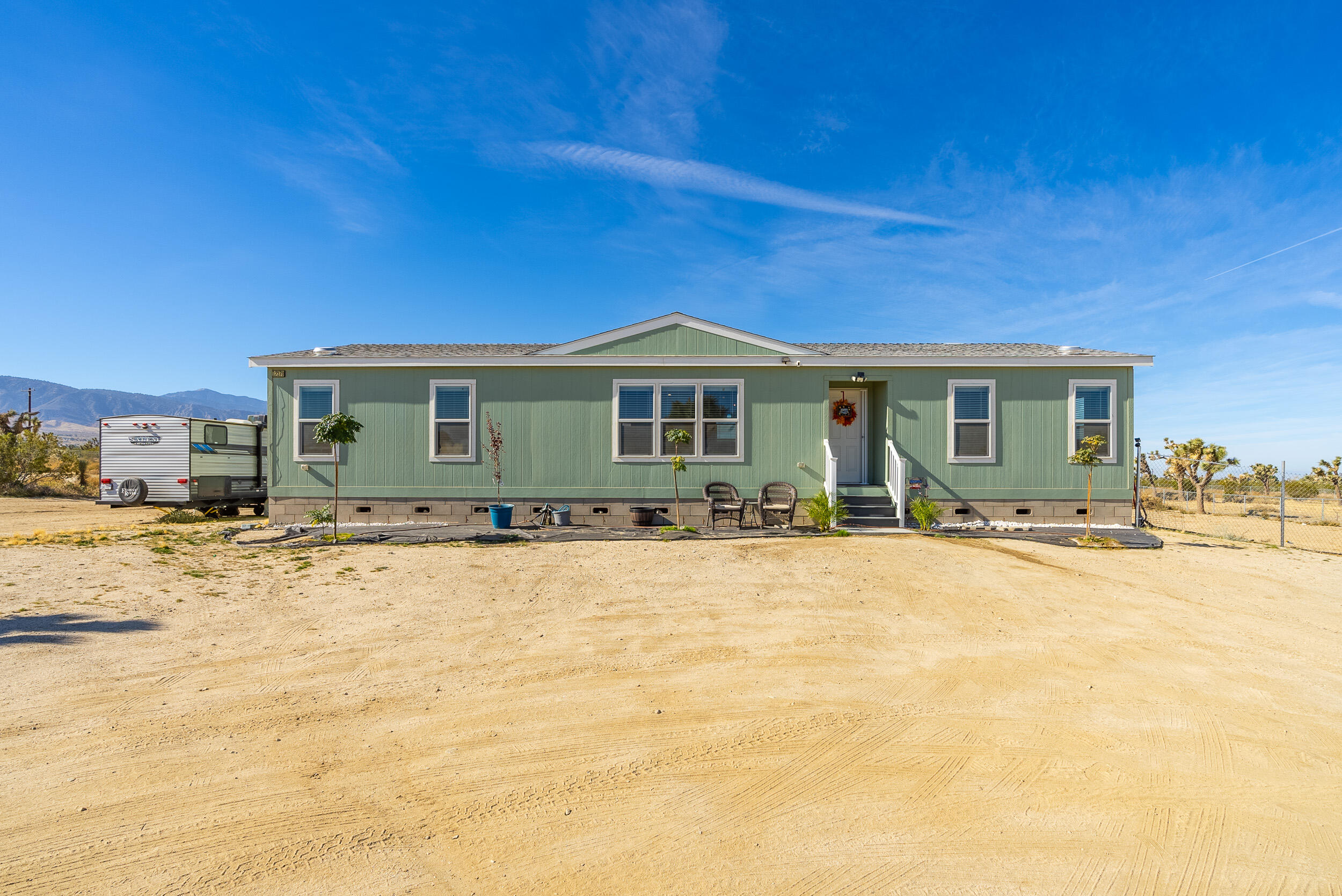 12370 Arena Road Pinon Hills, CA 92372 - Photo 4 of 32 Arena-04