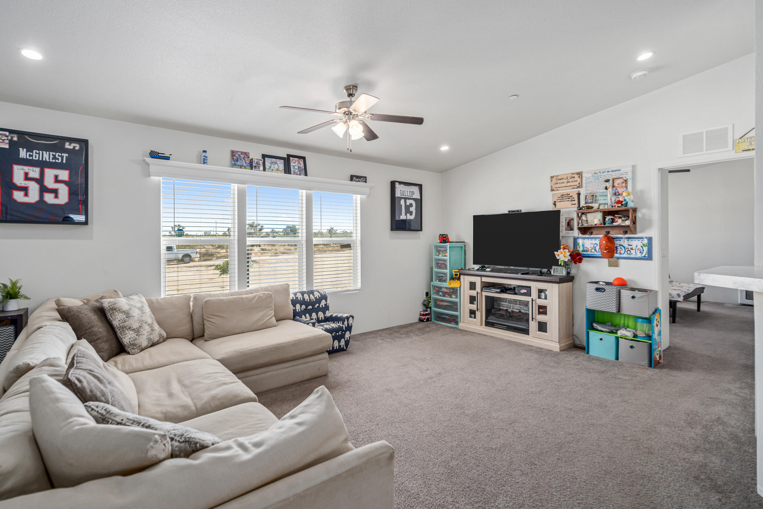 12370 Arena Road Pinon Hills, CA 92372 - Photo 8 of 32 Arena-08