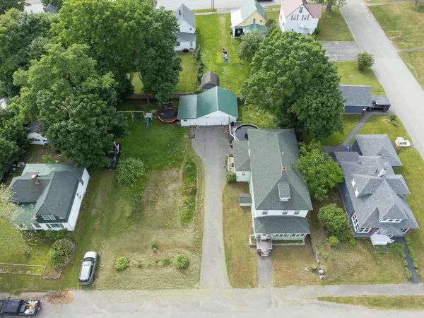 $195,000 | 20 Beech Street, East Millinocket, ME 04430