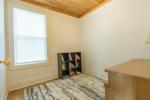 $195,000 | 20 Beech Street, East Millinocket, ME 04430