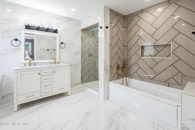 $5,000 | 5 Lynn Drive, Toms River, NJ 08753