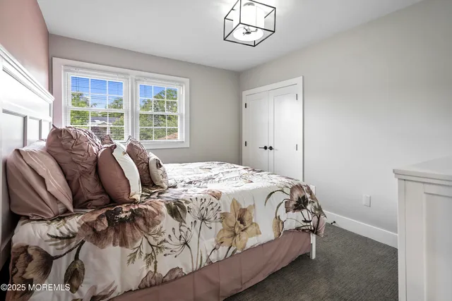 $5,000 | 5 Lynn Drive, Toms River, NJ 08753