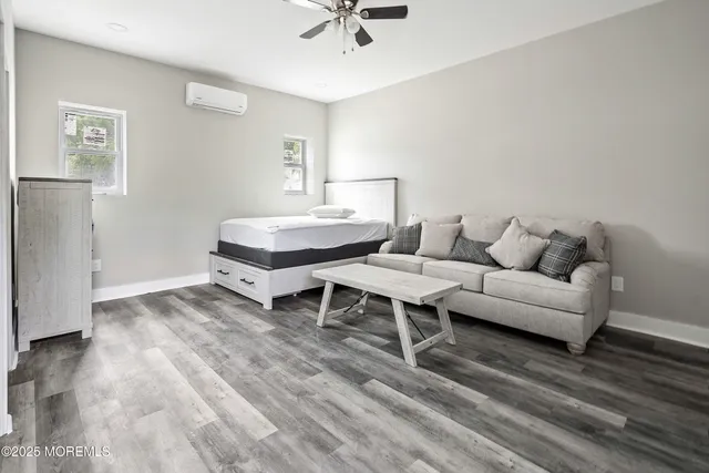 $5,000 | 5 Lynn Drive, Toms River, NJ 08753