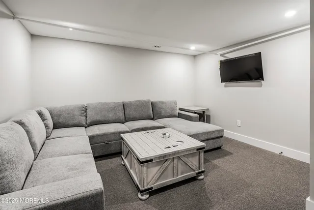 $5,000 | 5 Lynn Drive, Toms River, NJ 08753