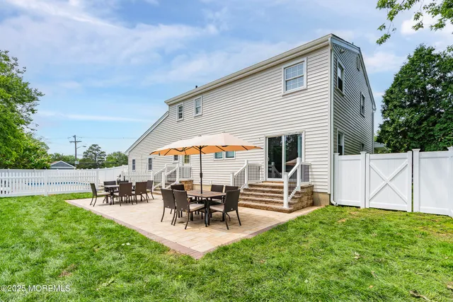 $5,000 | 5 Lynn Drive, Toms River, NJ 08753