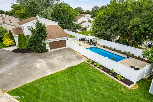 $5,000 | 5 Lynn Drive, Toms River, NJ 08753