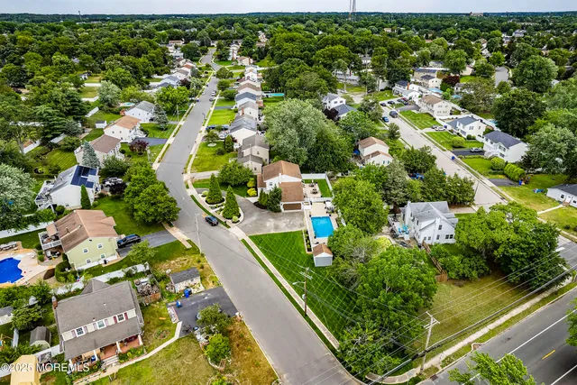 $5,000 | 5 Lynn Drive, Toms River, NJ 08753