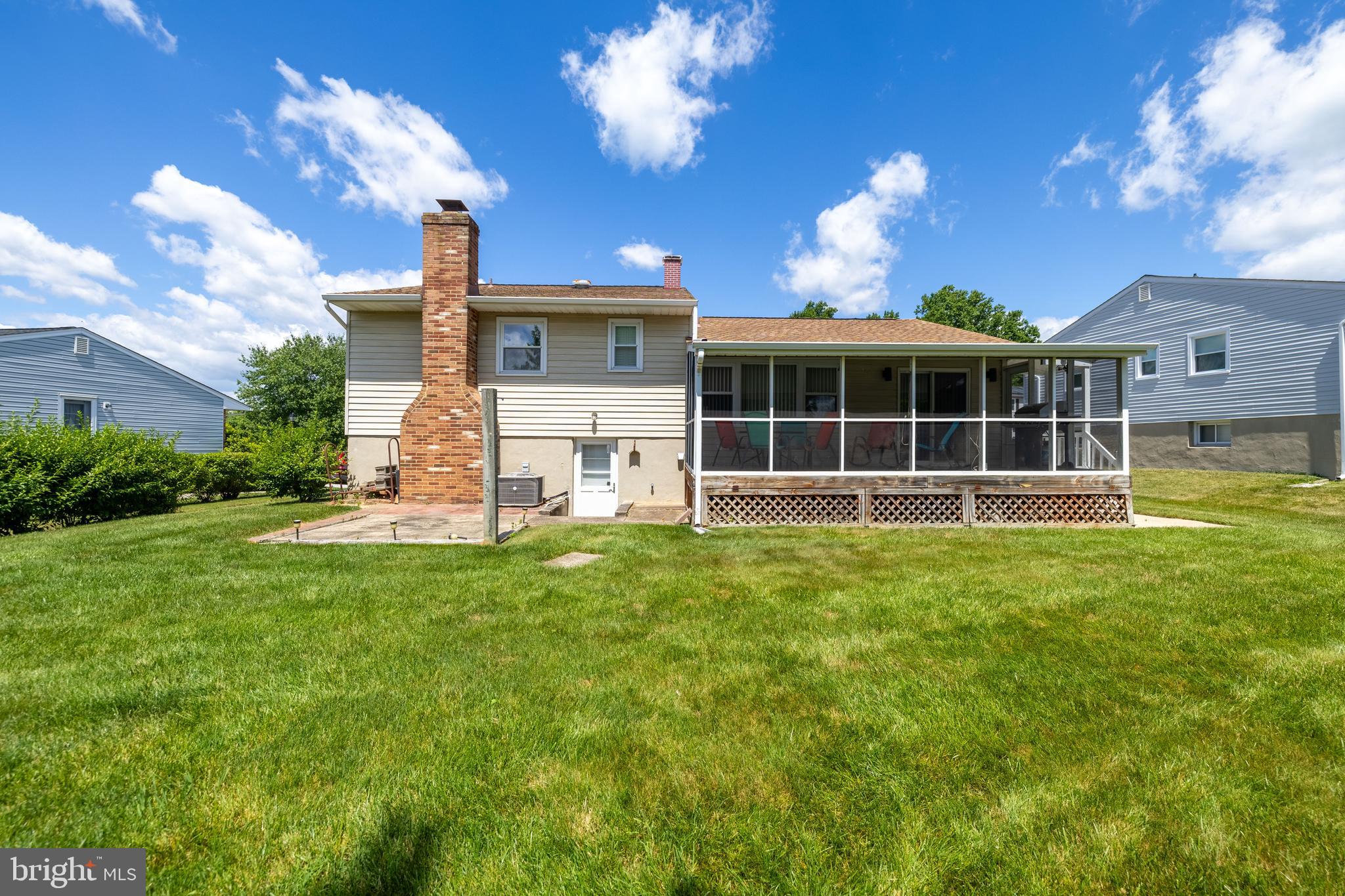 4612 Ballygar Road Baltimore, MD 21236 - Photo 3 of 26