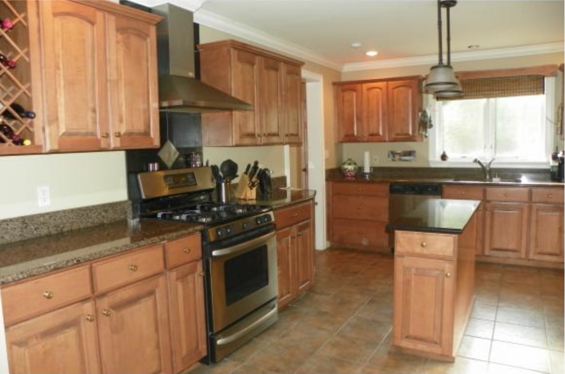 200 Royal Tyler Road Hartford, VT 05059 - Photo 7 of 22 Gallery Image 7