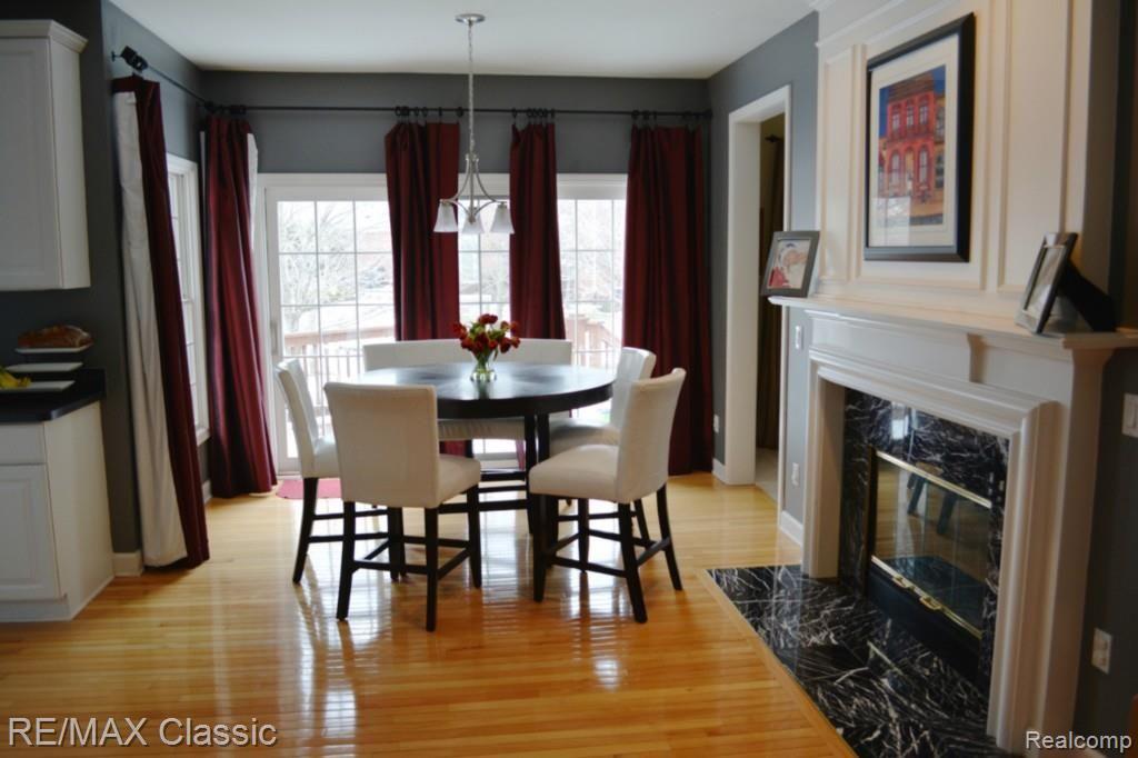 44548 Spring Hill Road Northville, MI 48168 - Photo 12 of 52 Breakfast Area 2.jpg
