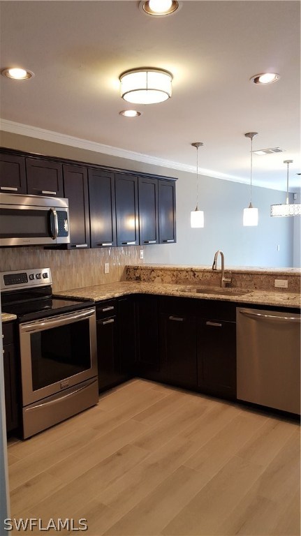 5313 Leeds Road Fort Myers, FL 33907 - Photo 3 of 21 Gallery Image 3