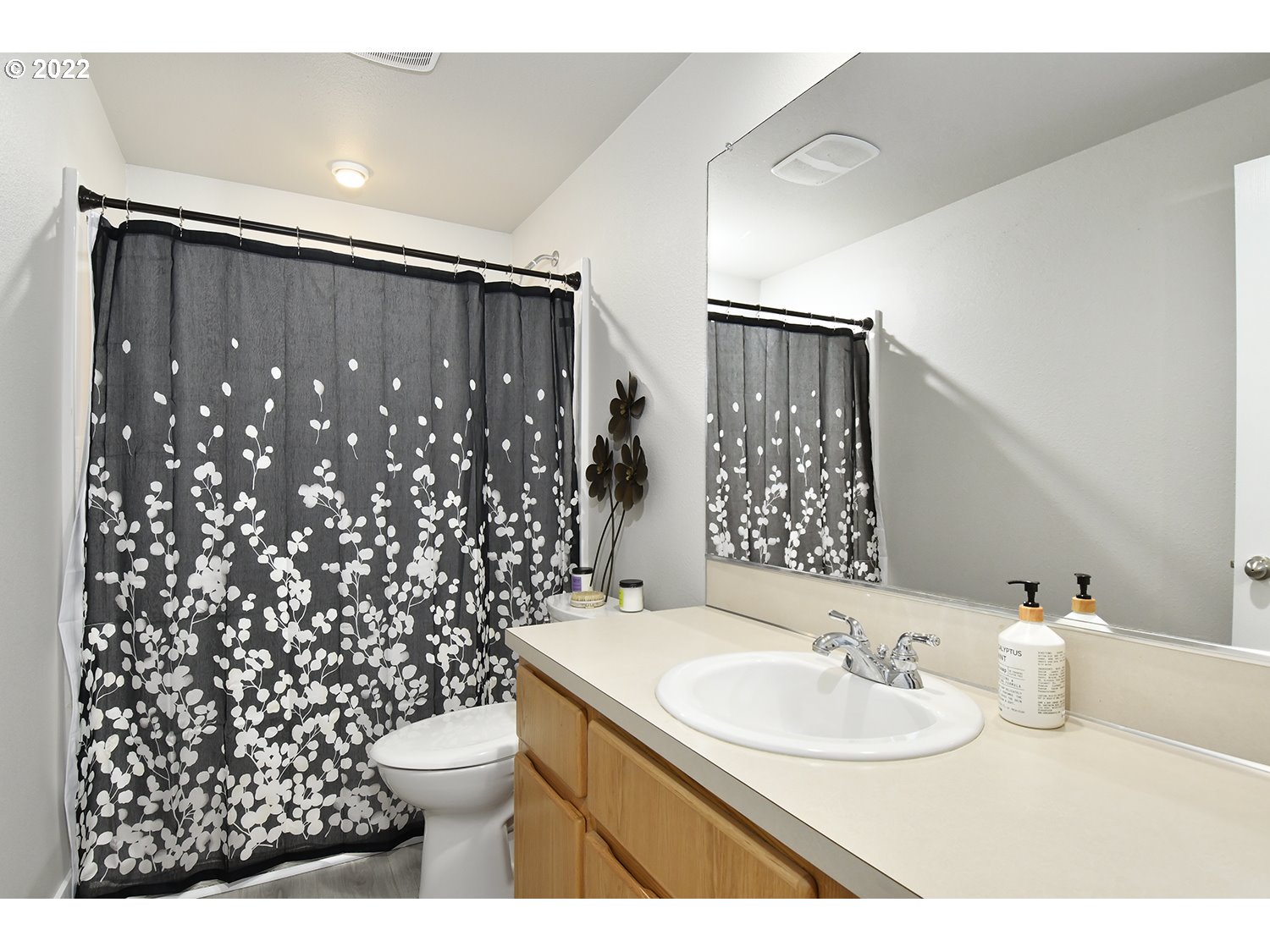 407 West Yacolt Road Yacolt, WA 98675 - Photo 12 of 21 a bathroom with a sink toilet and shower