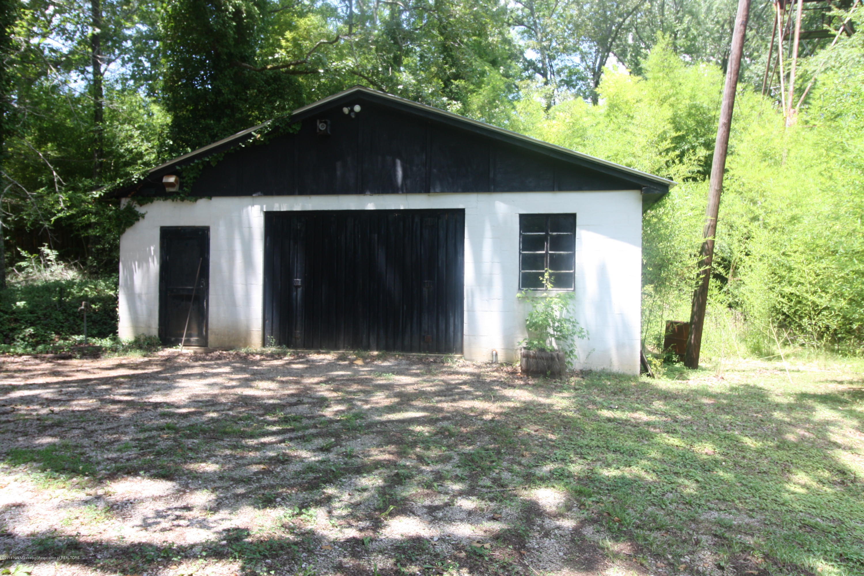 3524 Hernando Road Holly Springs, MS 38635 - Photo 5 of 34 IMG_7842