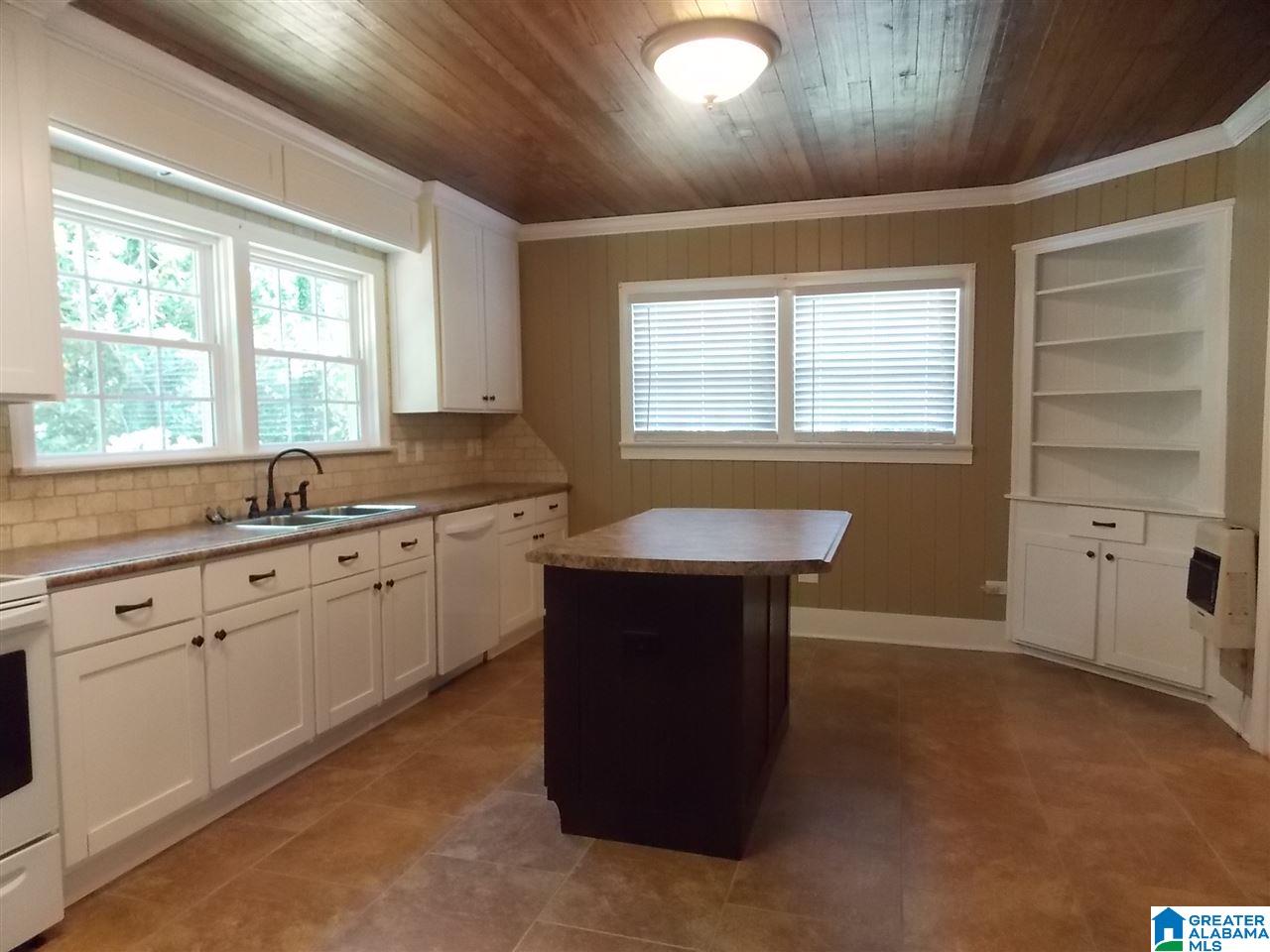 517 2nd Street South Oneonta, AL 35121 - Photo 2 of 30
