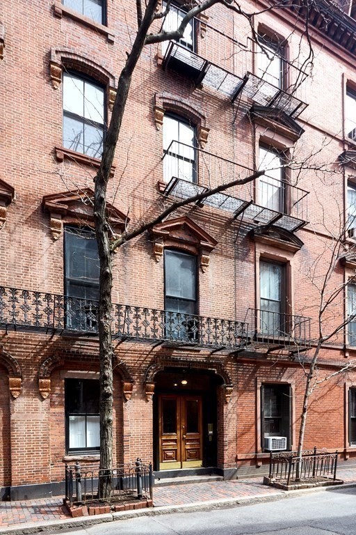 3 Myrtle Street, Unit 1 Boston, MA 02114 - Photo 24 of 25 front view of a building