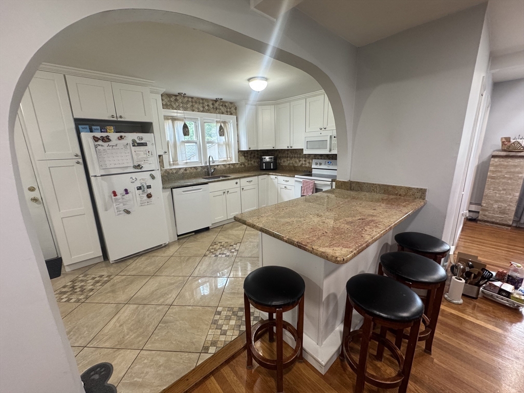 128 Groton Road, Unit 1 Chelmsford, MA 01863 - Photo 2 of 20 Gallery Image 2