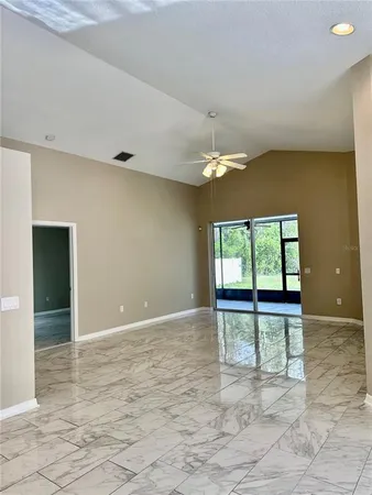 $2,100 | 13824 Royston Bend, Hudson, FL 34669