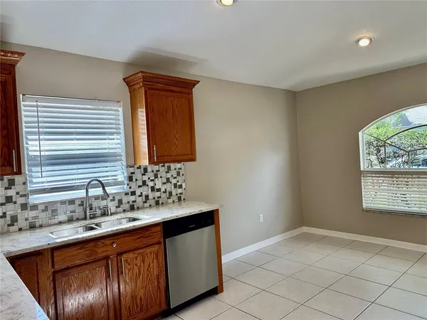 $2,100 | 13824 Royston Bend, Hudson, FL 34669