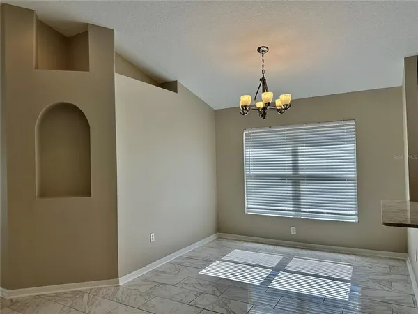 $2,100 | 13824 Royston Bend, Hudson, FL 34669