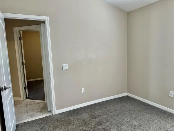 $2,100 | 13824 Royston Bend, Hudson, FL 34669