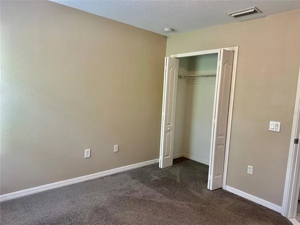 $2,100 | 13824 Royston Bend, Hudson, FL 34669