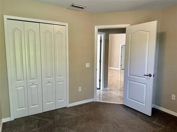 $2,100 | 13824 Royston Bend, Hudson, FL 34669