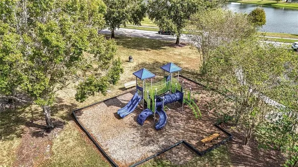 $2,100 | 13824 Royston Bend, Hudson, FL 34669
