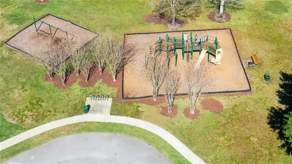 $2,100 | 13824 Royston Bend, Hudson, FL 34669