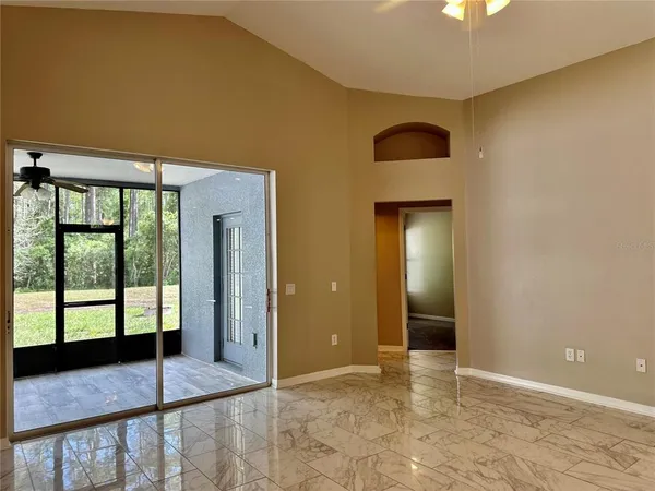 $2,100 | 13824 Royston Bend, Hudson, FL 34669